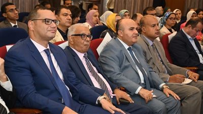 حقوق عين شمس تختتم مؤتمر التحديات والآفاق القانونية والاقتصادية للذكاء الاصطناعي