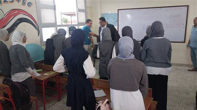 وكيل تعليم الغربية يطمئن على سير الدراسة بكفر طرنة للتعليم الأساسي