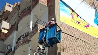 حملة مكبرة لإزالة الإعلانات الغير مرخصة بقنا