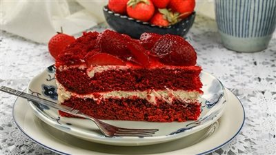 لحلوى اللانش بوكس| طريقة عمل كيكة بحشوة مربى الفراولة