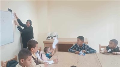ورشة فنية للأطفال بثقافة جمال عبدالناصر ببني مر بأسيوط
