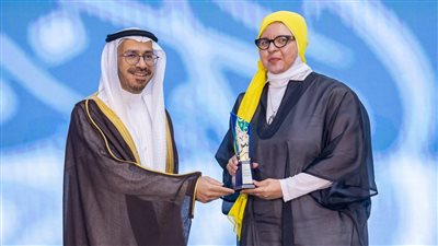 عالمة مصرية في الذكاء الصناعي تفوز بجائزة مجمع الملك سلمان العالمي للغة العربية
