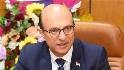 رئيس جامعة أسيوط يصدر قراراً بتشكيل مجلس إدارة مركز التحكيم بكلية الحقوق