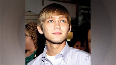 وفاة الممثل الأمريكى إيفان إلينجسون بسبب المخدرات