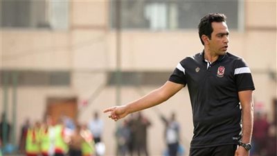 عادل مصطفى: الأهلي يستحق الفوز على الزمالك