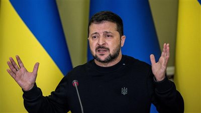 زيلينسكي يتهم الغرب بفشل القوات الأوكرانية في هجومها المُضاد