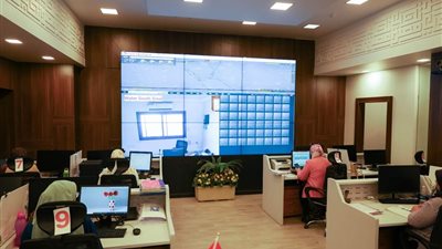 محافظ جنوب سيناء يتفقد الشبكة الوطنية للطوارئ والسلامة العامة بالطور