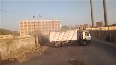 رفع 230 طنّ مخلفات خلال حملة نظافة بنطاق مشيخة الأزهر بأسيوط