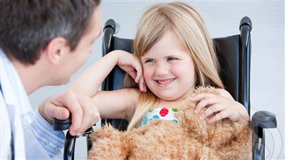 مجانًا.. تفاصيل مبادرة وزارة الداخلية لتوقيع الكشف الطبي على الأطفال ذوي الإعاقة|المواعيد والأماكن