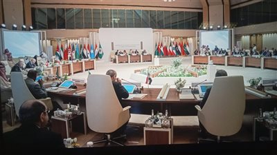 بدء الاجتماع التحضيري للقمة العربية الطارئة بالرياض