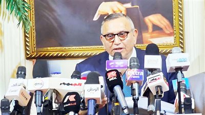 عبدالسند يمامة يعرض البرنامج الانتخابى فى مؤتمر صحفى عالمى بحضور قيادات الوفد
