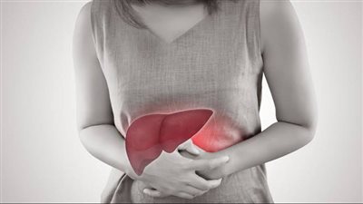 علامات في الفم تدل على وجود مشكلة بالكبد