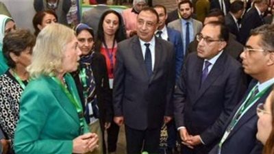 اللواء الشريف محافظ الإسكندرية يشيد بجهود أصحاب المشروعات لتحقيق التنمية المستدامة لإدارة منظومة الأمطار والمخلفات الصلبة 