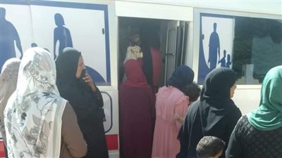 قافلة طبية توقع الكشف علي 3642 سيدة بدشنا ونجع حمادي فى قنا