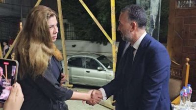 أبرزهم رانيا فريد شوقي وسيد رجب.. توافد النجوم على عزاء والدة سلوى محمد علي
