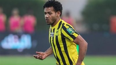 اصابة رومارينيو مع اتحاد جدة السعودي أمام أبها بالدوري 