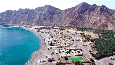 استراتيجية عُمانية لتطوير القطاع اللوجستى والسياحة والثروة السمكية 