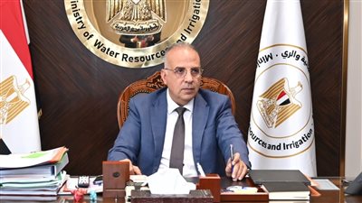  سويلم يتابع موقف منظومة الشكاوى وخدمة المواطنين بوزارة الري