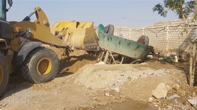 حملة مكبرة لإزالة طواحين الذهب غير المرخصة بصحراء حجازة بقنا