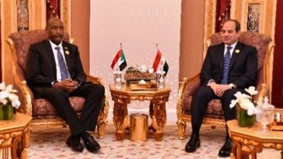 الرئيس السيسي يلتقي رئيس مجلس السيادة السوداني