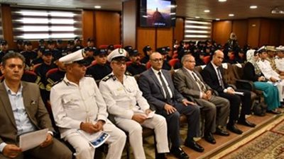   قطاع التدريب يشارك فى ندوة 