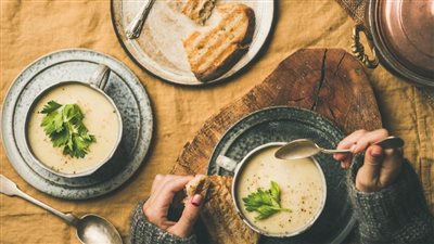 5 أطعمة دافئة للمساعدة على تقليل آلام التهاب المفاصل