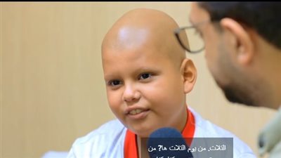 طفل فلسطيني يعالج بمصر: لم أكن أخشى القصف وأحب شيكابالا وزيزو (فيديو)