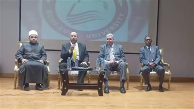 عميد التجارة ببني سويف يفتتح اللقاء الخامس لأئمة وواعظات الأوقاف