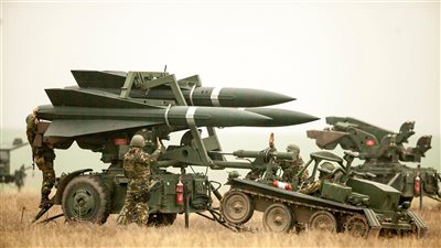 ألمانيا تعتزم إرسال نظامين للدفاع الجوي إلى أوكرانيا