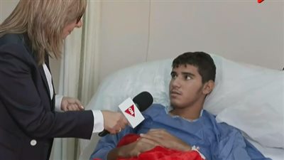شاب فلسطيني يعالج بمصر يروي مأساة وفاة عائلته بالكامل (فيديو)