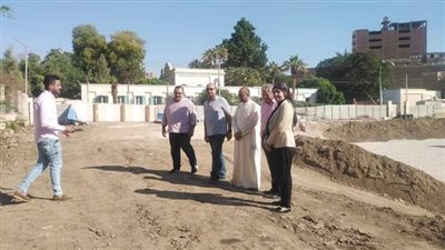 وكيل صحة قنا يتابع الإنشاءات بمستشفي الرمد الجديدة 