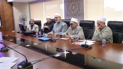 «البحوث الإسلامية» يبدأ تحكيم أعمال الوافدات المتقدمات لمسابقة «بنت الأزهر الوافدة»
