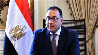 النيابة تخطر الوزراء بتحقيقات رئيس هيئة الدواء المصرية حول إصداره قرارات تكليف 