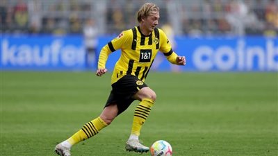 بورسيا دورتموند يتمسك بـ براندت وسط شائعات برحيله