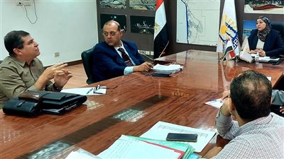 نائب محافظ القاهرة تجتمع بلجنة الملكية الخاصة بأحياء المنطقة الجنوبية