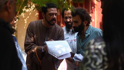 استعداداً لطرحه .. المخرج أحمد حسن ينشر صور من كواليس مسلسل العودة