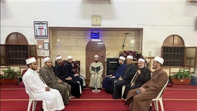 في ليلة قرآنية.. مباركة المساجد تصدح بسورة الكهف وتصلي على النبي