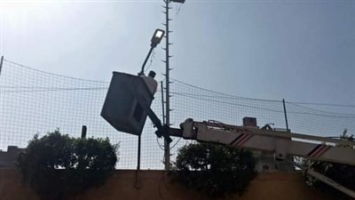 حملات ليلية لإنارة وصيانة أعمدة الكهرباء بقرى الخانكة