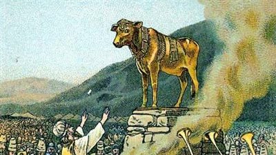 خبير آثار: بنو إسرائيل سرقوا ذهب المصريين وحرقوه لتحويله إلى عجل ذهبي