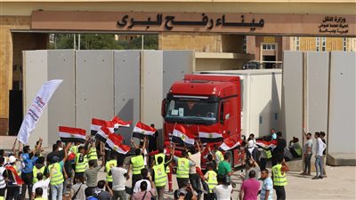 مؤسسة حياة كريمة: المساعدات الإنسانية لغزة شعاع أمل في ظل الصمت الدولي