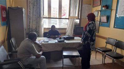 استعدادا للانتخابات.. رئيس مجلس قروى الرحمانية تعاين مقار اللجان الانتخابية