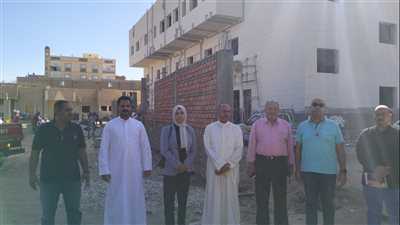 مركز عائشة المرزوق قلعة طبية في ريف قنا