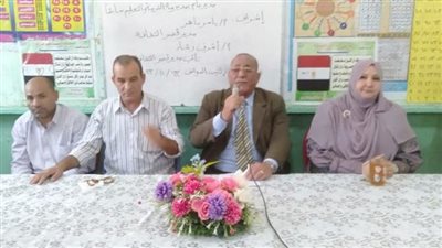 ثقافة القوصية تناقش 