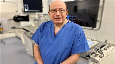 وزير الصحة يهنئ الدكتور هاني عتيبة لاختياره رئيسًا للكلية الملكية للأطباء بـ