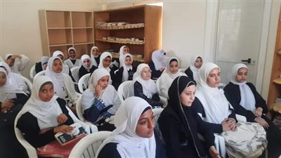 ندوة عن الزواج المبكر وختان الإناث بمركز شباب أولاد خلف بدار السلام 