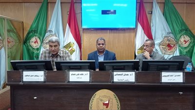 الخبرات الحقلية فى مجال تسمين الدواجن .. ندوة بكلية زراعة جامعة سوهاج 