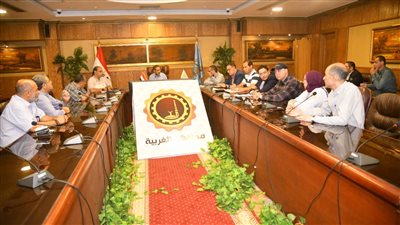 محافظ الغربية يلتقي بأعضاء مجلسي النواب والشيوخ في لقائه الأسبوعي