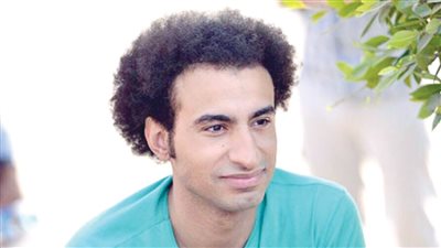 علي ربيع يحب آية سماحة.. والسر 