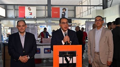 رئيس الوزراء يتفقد الشركة العالمية للتنمية الزراعية فارم فريتس مصر
