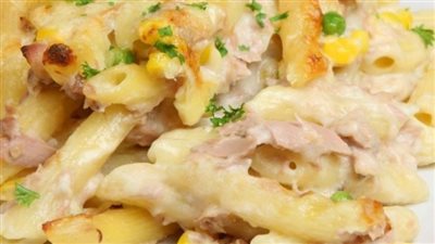 مكرونة بالبشاميل والتونة